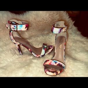 Cutest floral stilettos!